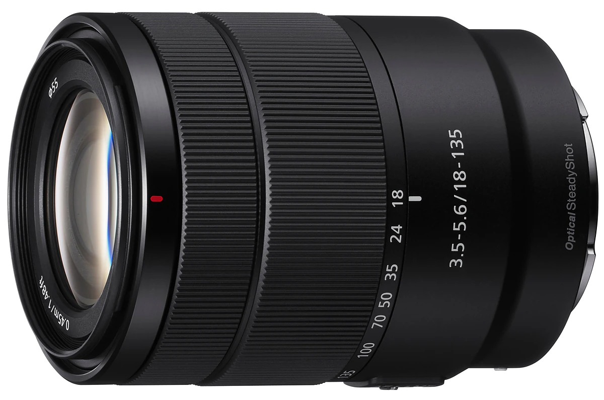 E 18-135mm F3.5-5.6 OSS